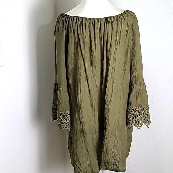 Cato Army Green Embroidered Lace Top with Bell Sleeves, Size  22/24W - Picture 5 of 7